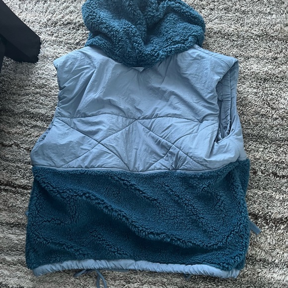 Free people  movement adventure awaits fleece vest - Picture 3 of 3